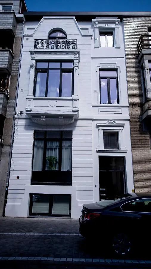 Apartment Ferienwohnung Chez Lileaula - Boho Duplex In Belle Epoque Ostende Belgien